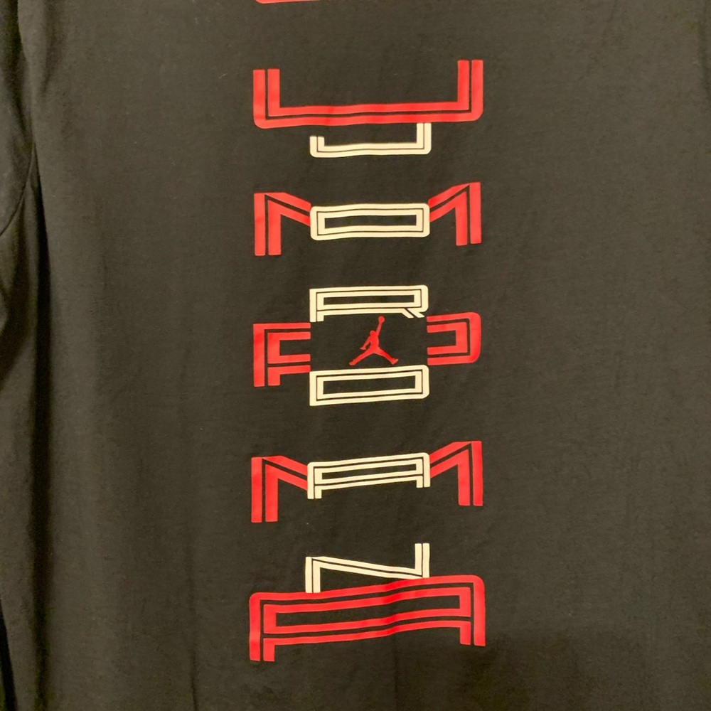 Jordan Tee - Picture 4 of 6